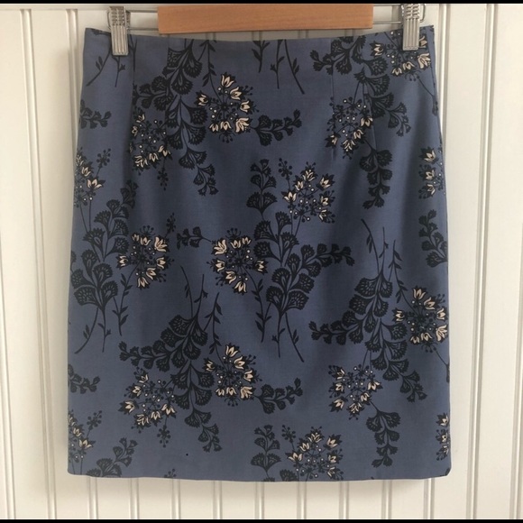 Boden Dresses & Skirts - Boden Stretch Skirt in Pale Indigo